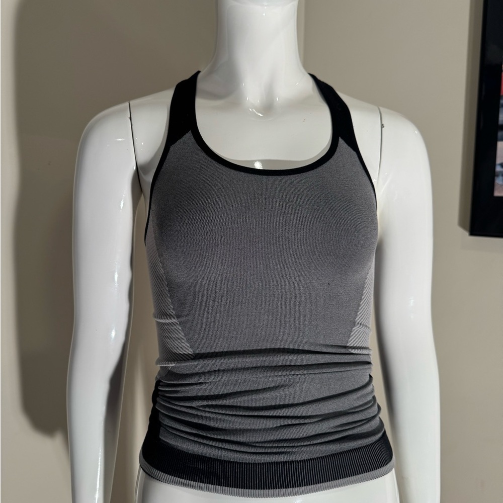 PINK Victoria's Secret Black and Gray Chevron Top